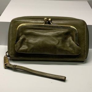 Hobo Wallet distress khaki green soft leather zip around change purse- used